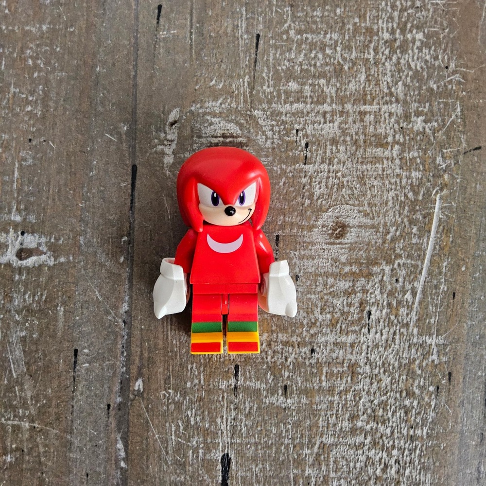 LEGO Sonic the Hedgehog Knuckles Minifigure Red Toy Figure 76996 Sega